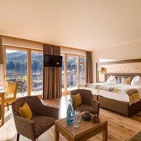 Hotel Zentral ****Superior Kirchberg in Tirol Ngoại thất bức ảnh