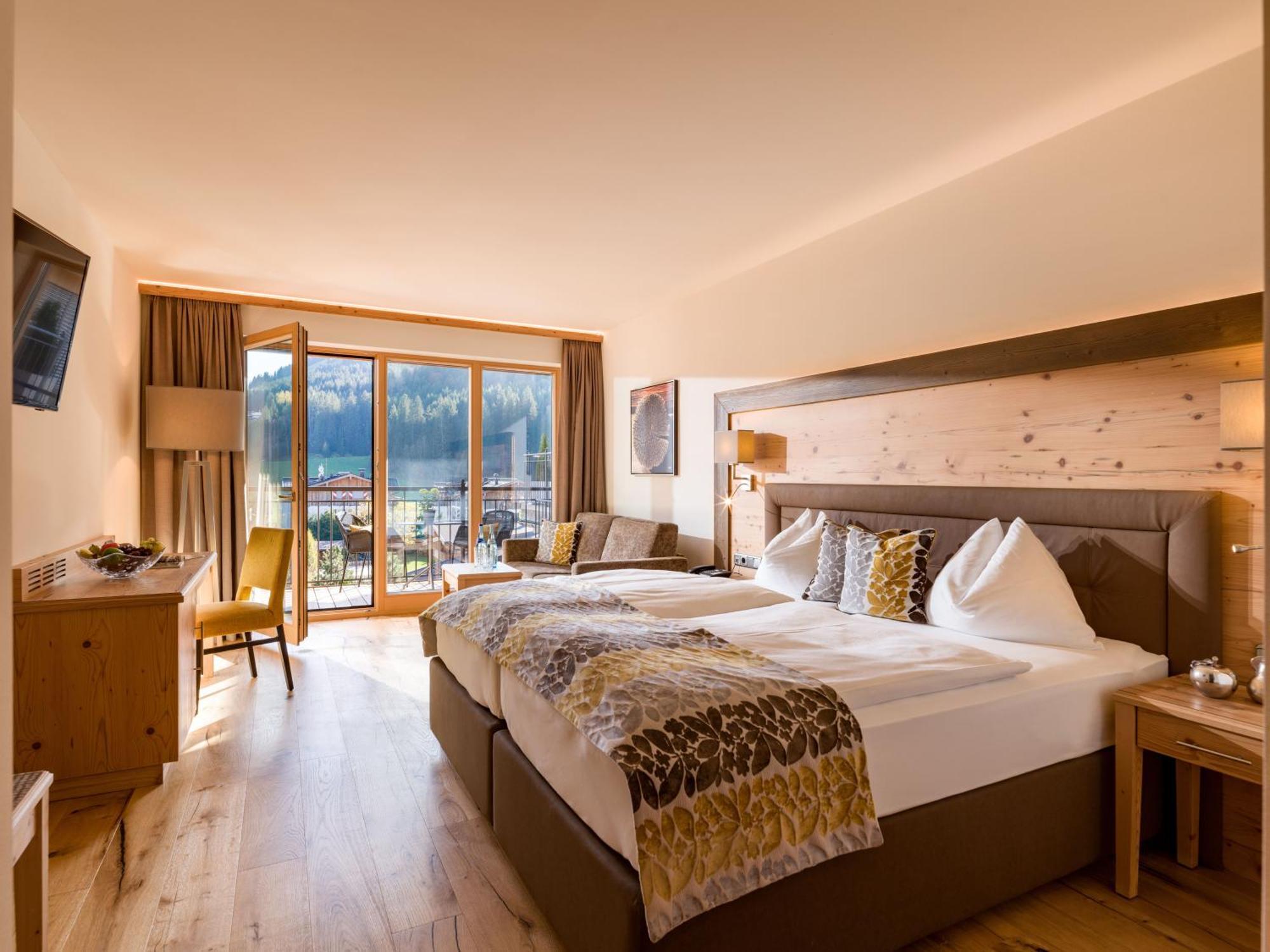 Hotel Zentral ****Superior Kirchberg in Tirol Ngoại thất bức ảnh