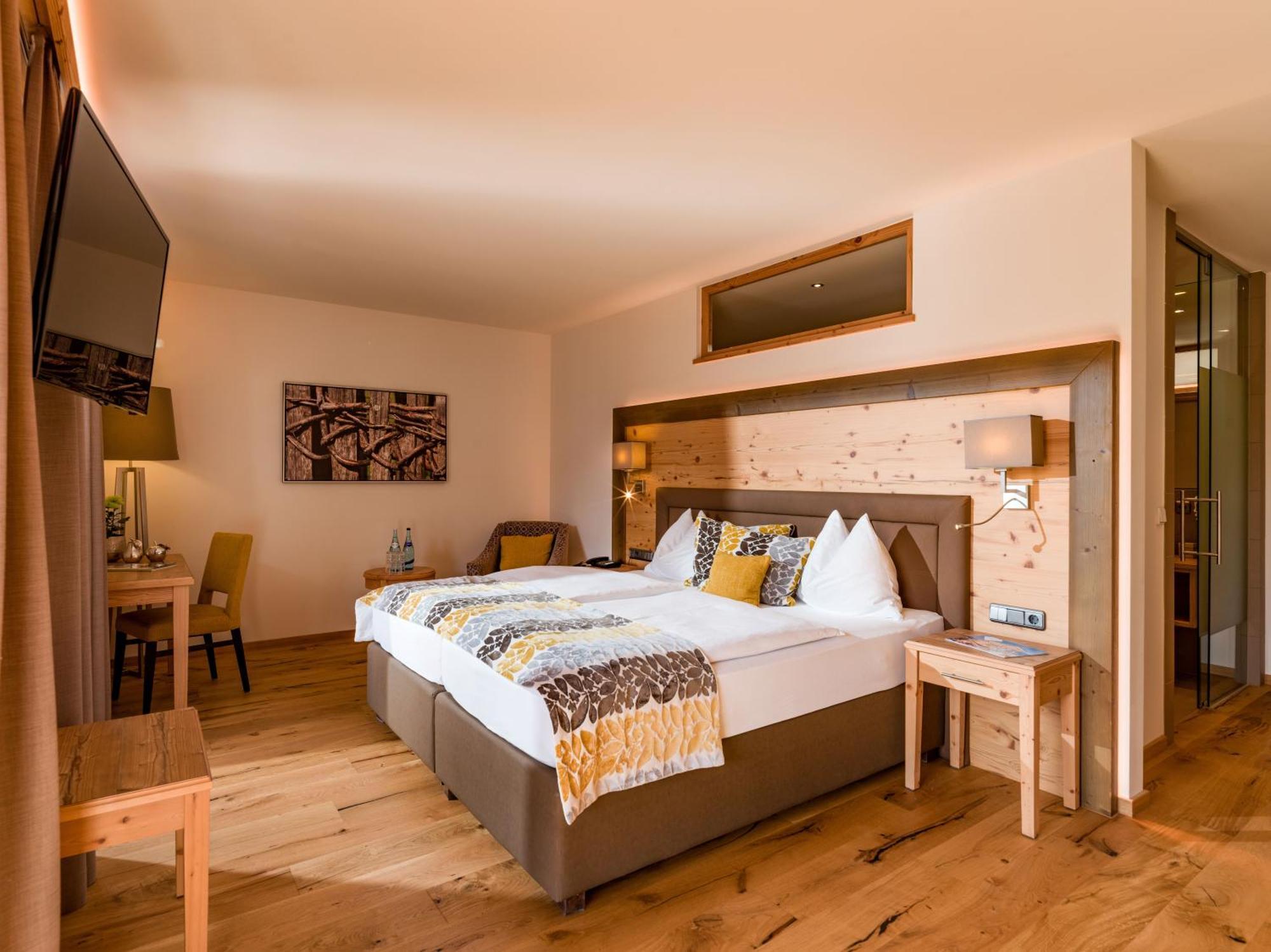 Hotel Zentral ****Superior Kirchberg in Tirol Ngoại thất bức ảnh