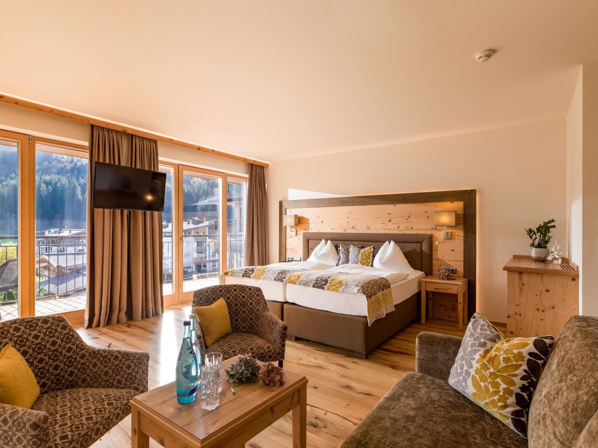 Hotel Zentral ****Superior Kirchberg in Tirol Ngoại thất bức ảnh